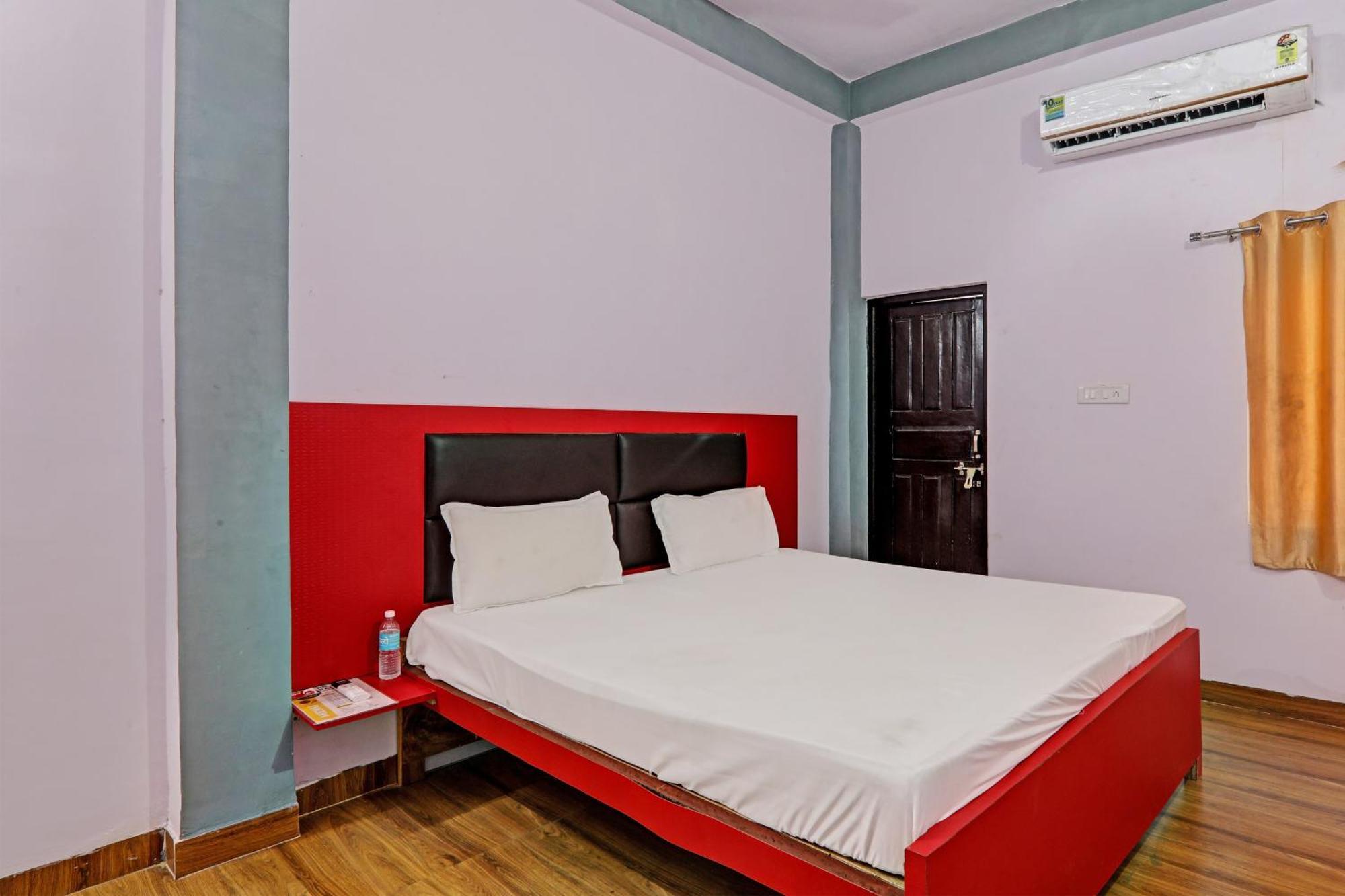 Oyo Hotel Crown Lucknow Eksteriør billede