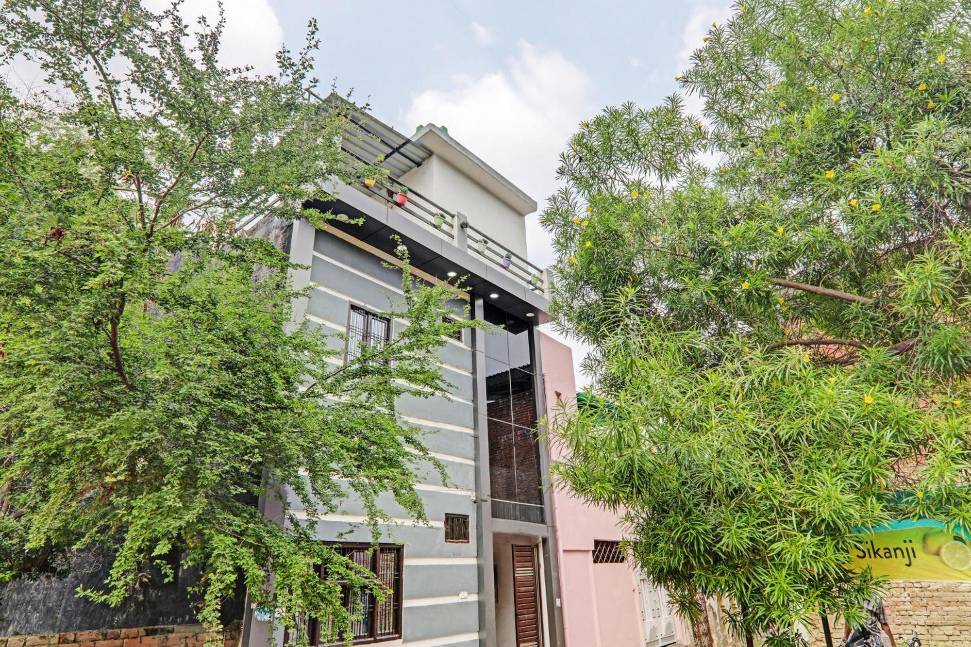 Oyo Hotel Crown Lucknow Eksteriør billede